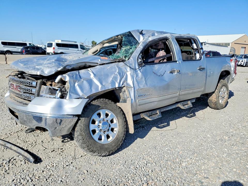 65849076 :رقم المزاد ، 1GT120C8XCF141160 vin ، 2012 Gmc Sierra مزاد بيع