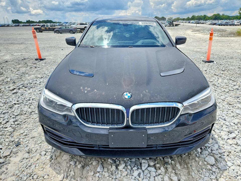 63563856 :رقم المزاد ، WBAJE7C35HG888636 vin ، 2017 Bmw 540 مزاد بيع