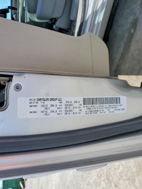 2010 Volkswagen Routan მანქანა იყიდება აუქციონზე, vin: 2V4RW3D18AR388179, აუქციონის ნომერი: 65462276