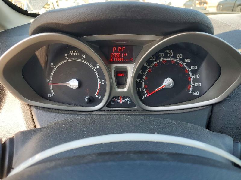 2013 Ford Fiesta მანქანა იყიდება აუქციონზე, vin: 3FADP4EJ7DM157720, აუქციონის ნომერი: 64081406
