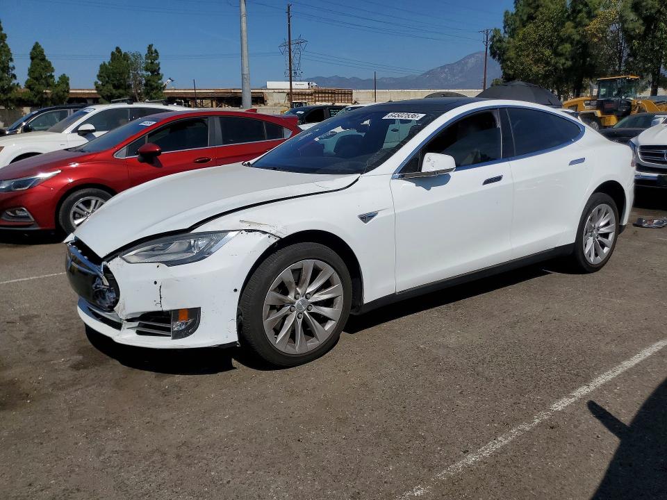 Aukcja sprzedaży 2015 Tesla Model S, vin: 5YJSA1E12FF115562, numer aukcji: 64502536