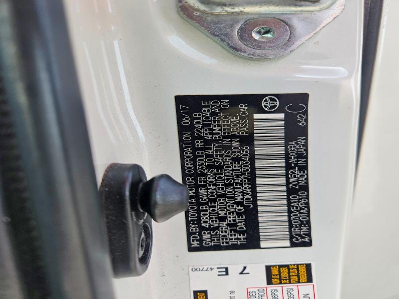 63598606 :رقم المزاد ، JTDKARFP7H3034056 vin ، 2017 Toyota Prius Prime مزاد بيع