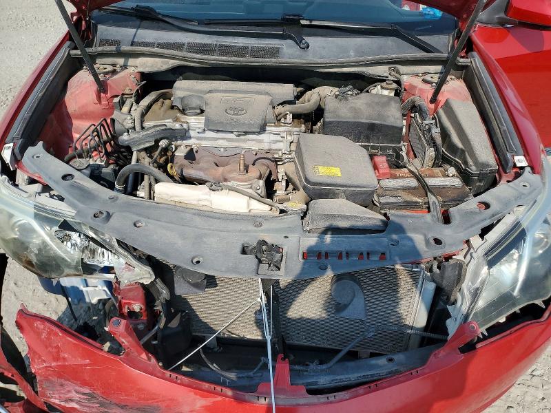 64292126 :رقم المزاد ، 4T1BF1FK6CU621001 vin ، 2012 Toyota Camry مزاد بيع