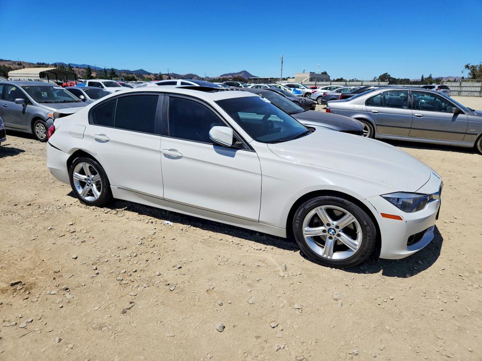 65212046 :رقم المزاد ، WBA3C1C59EK109454 vin ، 2014 Bmw 328 مزاد بيع