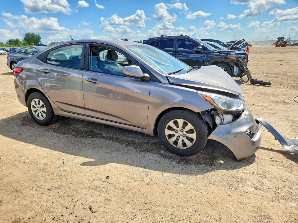 2017 Hyundai Accent მანქანა იყიდება აუქციონზე, vin: KMHCT4AE4HU366694, აუქციონის ნომერი: 65541666