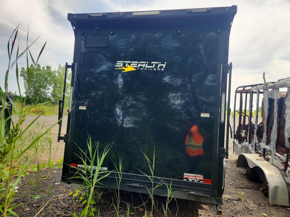 61594436 :رقم المزاد ، 52LBE1426SE102754 vin ، 2025 Stealthcraft Trailers مزاد بيع