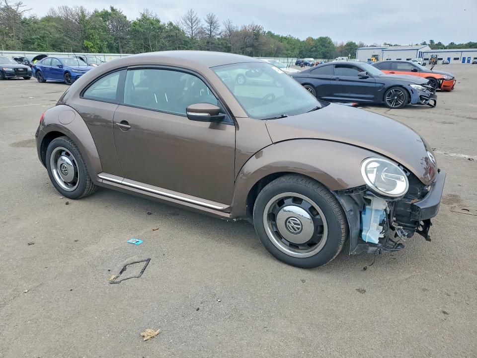 66445586 :رقم المزاد ، 3VWJP7AT2CM665529 vin ، 2012 Volkswagen Beetle مزاد بيع