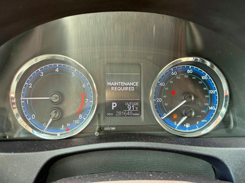 Продажа на аукционе авто 2018 Toyota Corolla, vin: 2T1BURHE9JC063042, номер лота: 65173466