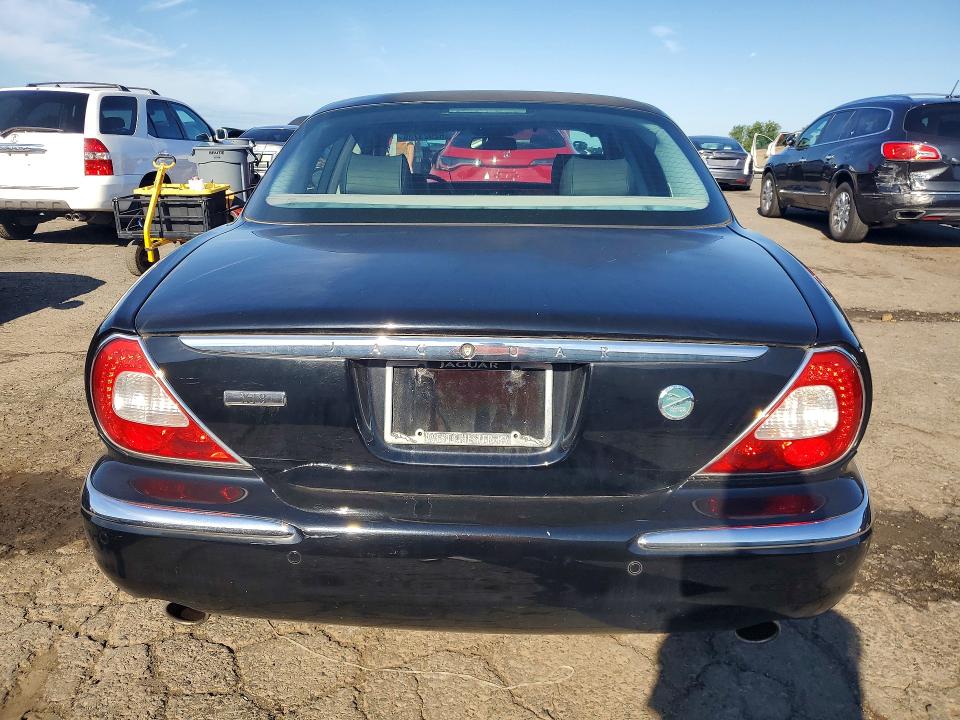 Продажа на аукционе авто 2007 Jaguar Xj8, vin: SAJWA71B57SH17397, номер лота: 62923786
