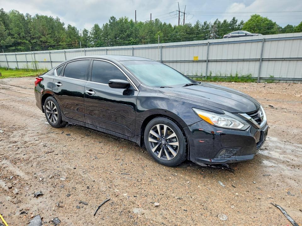 Продажа на аукционе авто 2017 Nissan Altima, vin: 1N4AL3AP5HC178415, номер лота: 63964886