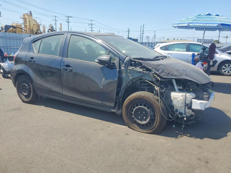 64407966 :رقم المزاد ، JTDKDTB3XG1129129 vin ، 2016 Toyota Prius C مزاد بيع