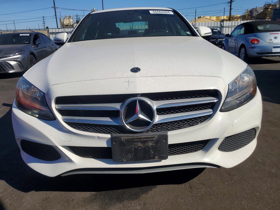 66066866 :رقم المزاد ، 55SWF4JBXJU268894 vin ، 2018 Mercedes-benz C مزاد بيع