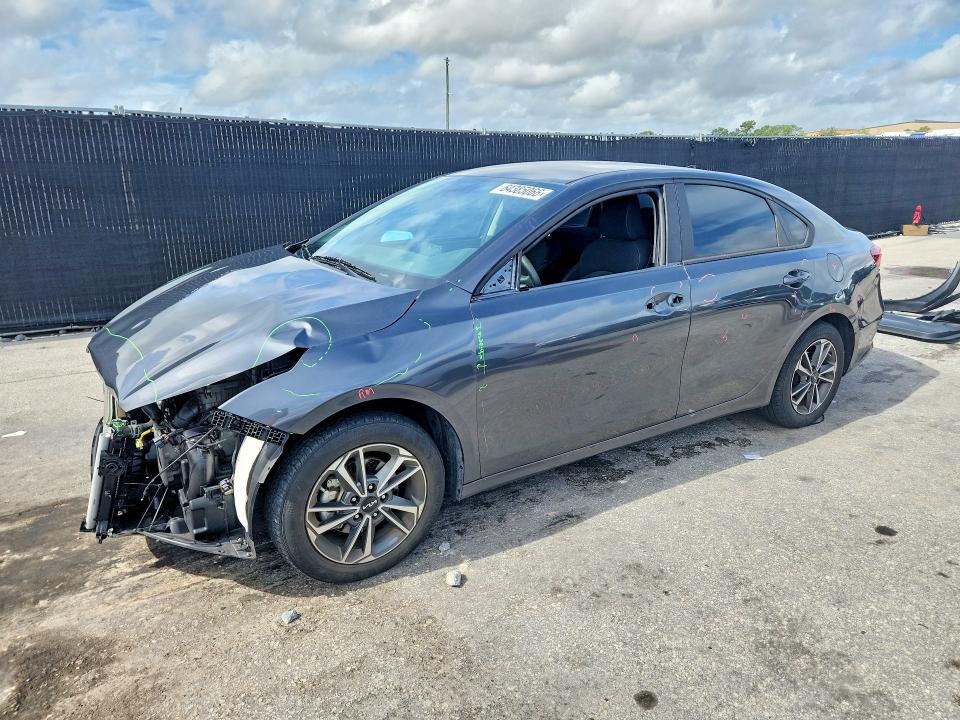 2024 Kia Forte მანქანა იყიდება აუქციონზე, vin: 3KPF24AD3RE788581, აუქციონის ნომერი: 64385066