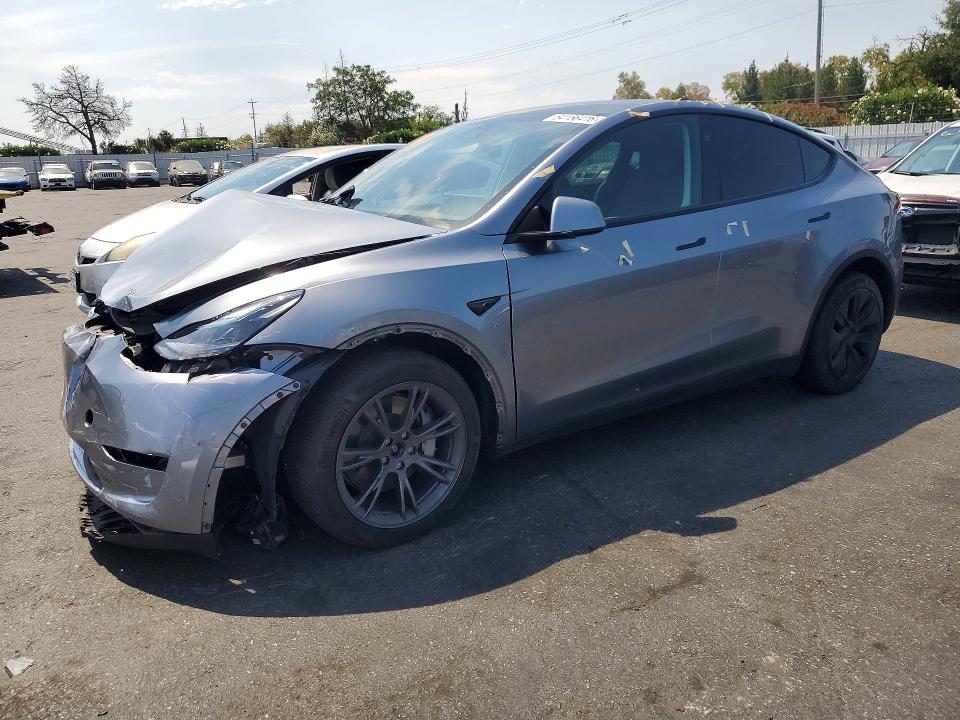 64156416 :رقم المزاد ، 7SAYGDEE0SF308075 vin ، 2025 Tesla Model Y مزاد بيع