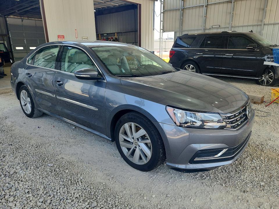 Aukcja sprzedaży 2018 Volkswagen Passat, vin: 1VWBA7A31JC049888, numer aukcji: 64980386