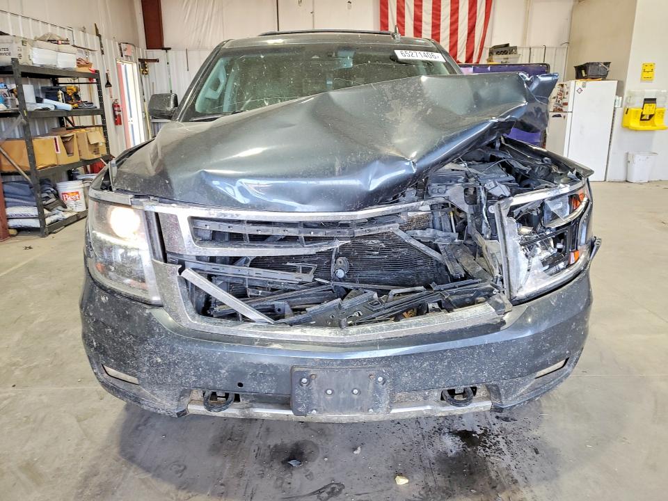 65271406 :رقم المزاد ، 1GNSKHKC5KR308280 vin ، 2019 Chevrolet Suburban مزاد بيع
