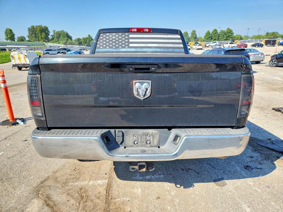 66185256 :رقم المزاد ، 3C6RR6KT4JG219006 vin ، 2018 Ram 1500 مزاد بيع