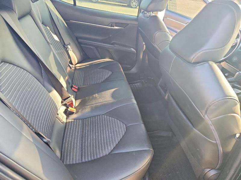 65281716 :رقم المزاد ، 4T1G11AK5MU461819 vin ، 2021 Toyota Camry مزاد بيع