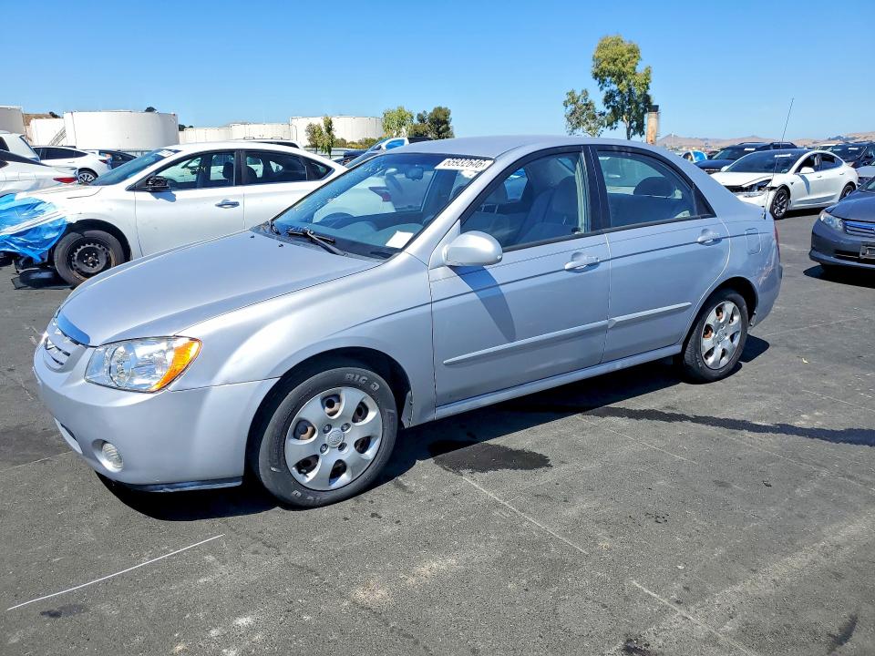 65932646 :رقم المزاد ، KNAFE122145026127 vin ، 2004 Kia Spectra مزاد بيع
