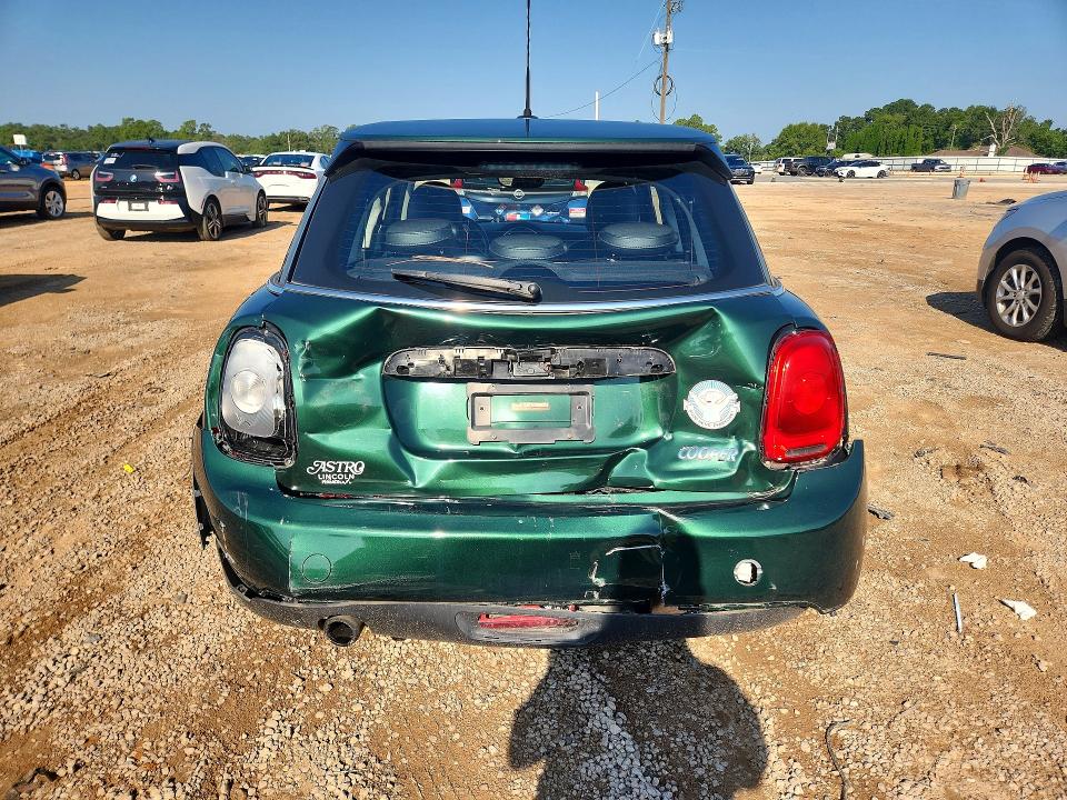 65690716 :رقم المزاد ، WMWXU1C51G2D12844 vin ، 2016 Mini Cooper 2 مزاد بيع