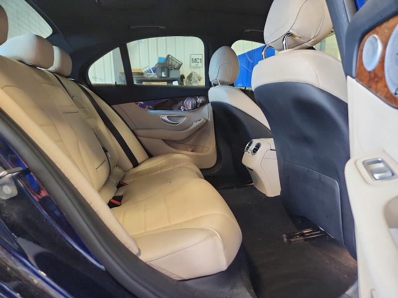 64184356 :رقم المزاد ، 55SWF4KB4JU267822 vin ، 2018 Mercedes-benz C مزاد بيع