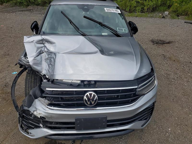 2022 Volkswagen Tiguan მანქანა იყიდება აუქციონზე, vin: 3VV8B7AX2NM146827, აუქციონის ნომერი: 66970186