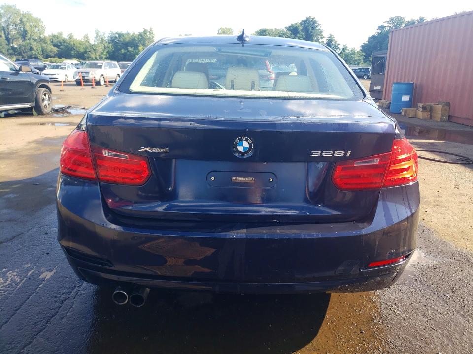 66132096 :رقم المزاد ، WBA3B5G5XDNS02551 vin ، 2013 Bmw 328 مزاد بيع