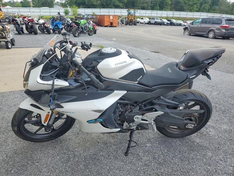 64083126 :رقم المزاد ، LCEPESLA9R6021374 vin ، 2024 Cf Moto 450ss مزاد بيع