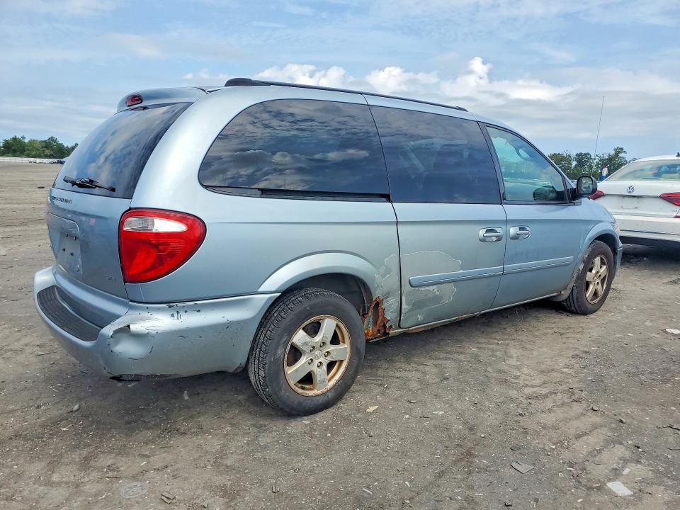 Auction sale of the 2005 Dodge Grand Caravan, vin: 2D4GP44L85R529038, lot number: 63887366
