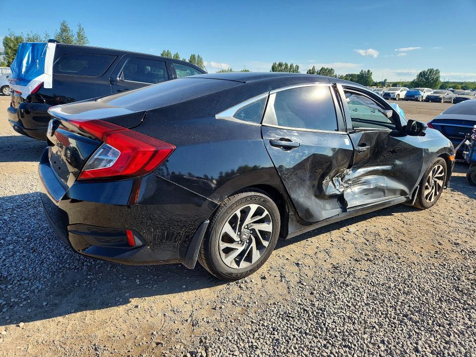 Продаж на аукціоні авто 2017 Honda Civic, vin: 2HGFC2F86HH018716, номер лоту: 62299006