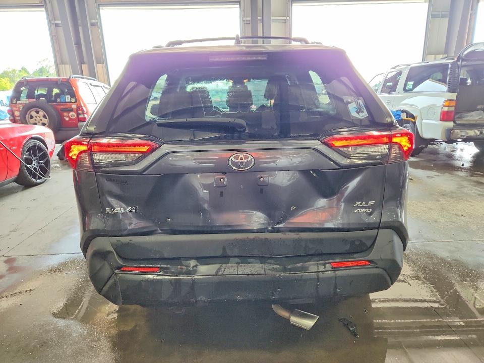 2019 Toyota Rav4 მანქანა იყიდება აუქციონზე, vin: JTMP1RFV8KD502513, აუქციონის ნომერი: 64424166