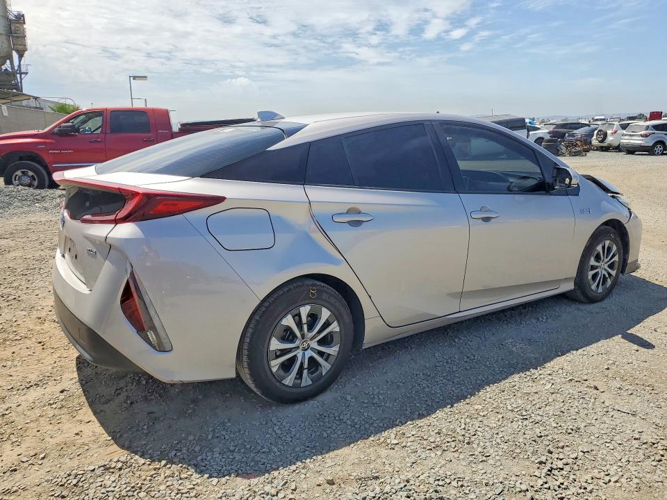Продаж на аукціоні авто 2020 Toyota Prius Prime, vin: JTDKARFP6L3162913, номер лоту: 65925316