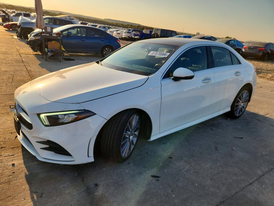 Продажа на аукционе авто 2022 Mercedes-benz A, vin: W1K3G4EB1NJ360945, номер лота: 67078566