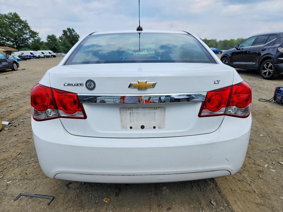 Продажа на аукционе авто 2015 Chevrolet Cruze, vin: 1G1PE5SBXF7152243, номер лота: 64751206