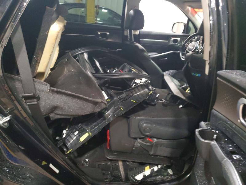 66018836 :رقم المزاد ، 5XYRK4LF7NG076938 vin ، 2022 Kia Sorento مزاد بيع