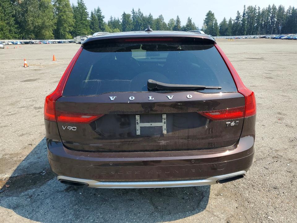 Продаж на аукціоні авто 2017 Volvo V90 Cross Country, vin: YV4A22NL3H1001661, номер лоту: 64249826