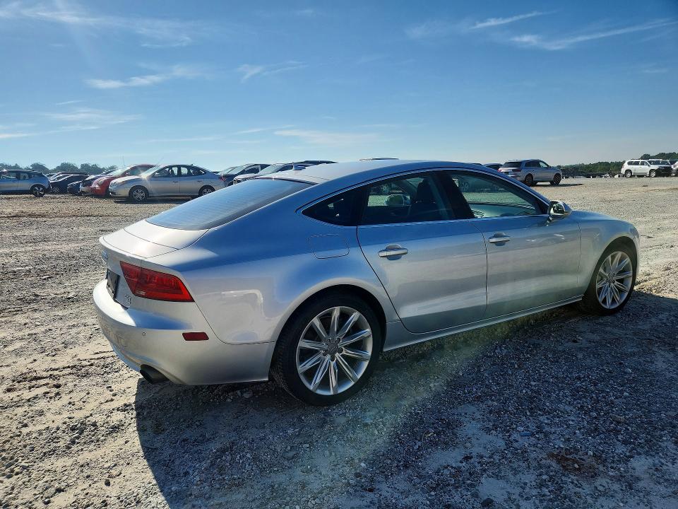 2015 Audi A7 მანქანა იყიდება აუქციონზე, vin: WAUWGAFC6FN010358, აუქციონის ნომერი: 65447336