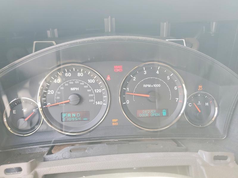 64377826 :رقم المزاد ، 1J8HG48K86C131351 vin ، 2006 Jeep Commander مزاد بيع
