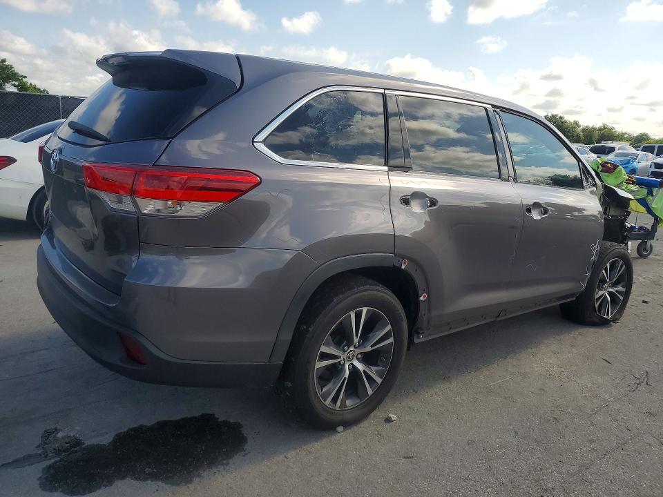 64815656 :رقم المزاد ، 5TDZARFHXKS060857 vin ، 2019 Toyota Highlander مزاد بيع
