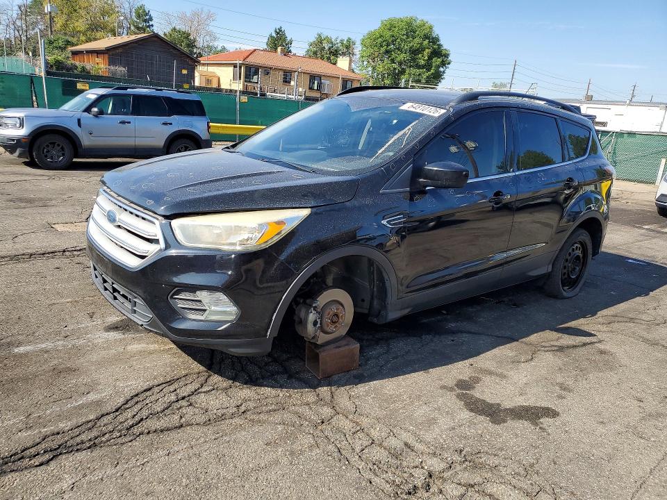 2018 Ford Escape მანქანა იყიდება აუქციონზე, vin: 1FMCU9GD9JUA05041, აუქციონის ნომერი: 64810126