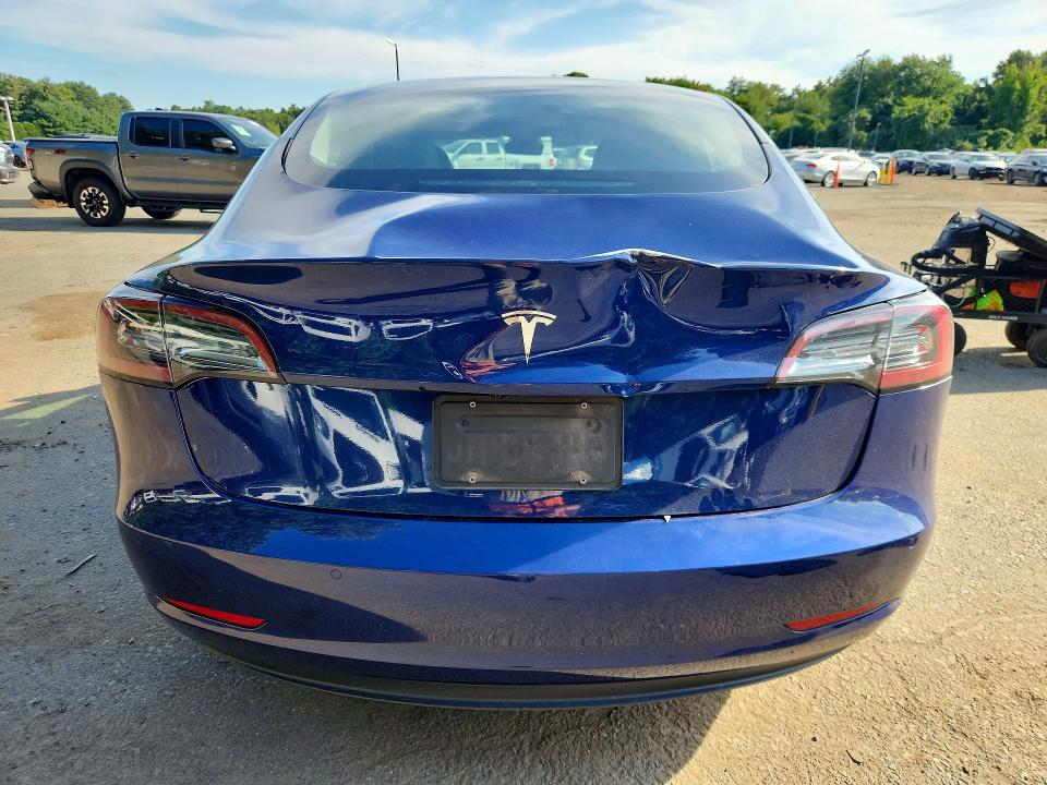 2022 Tesla Model 3 მანქანა იყიდება აუქციონზე, vin: 5YJ3E1EA3NF370471, აუქციონის ნომერი: 65989996