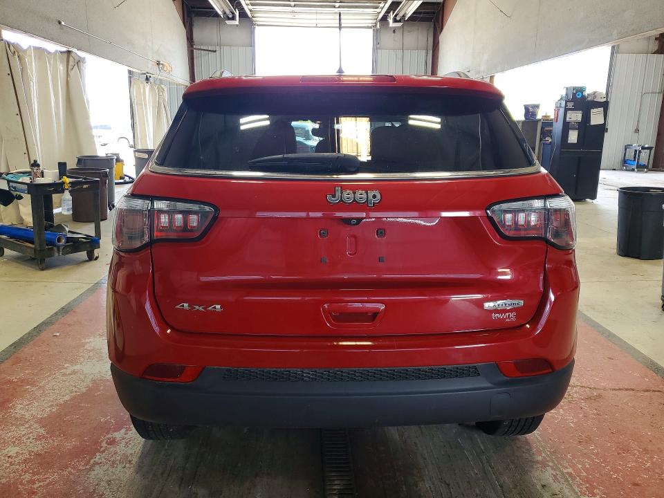 66091956 :رقم المزاد ، 3C4NJDBB3JT150259 vin ، 2018 Jeep Compass مزاد بيع
