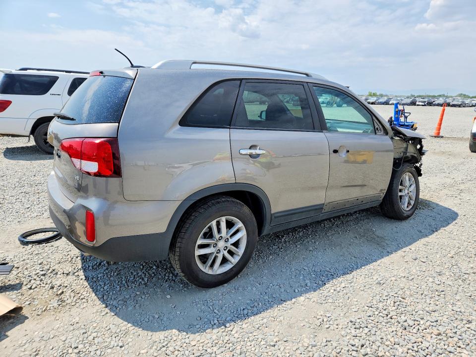 64836546 :رقم المزاد ، 5XYKTDA70FG650145 vin ، 2015 Kia Sorento مزاد بيع