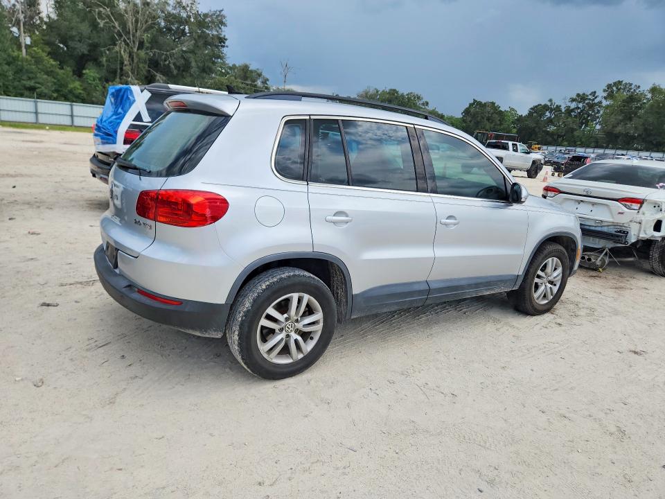 2015 Volkswagen Tiguan მანქანა იყიდება აუქციონზე, vin: WVGAV7AX9FW500847, აუქციონის ნომერი: 66118566