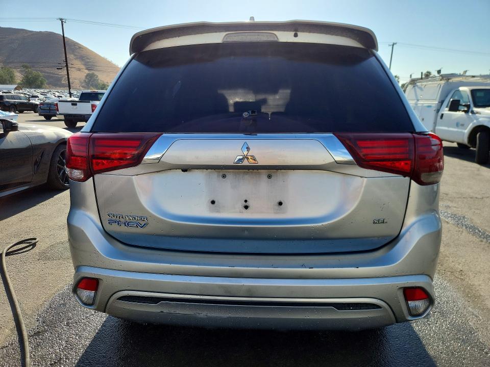 Продажа на аукционе авто 2022 Mitsubishi Outlander, vin: JA4J2VA75NZ032625, номер лота: 65372116