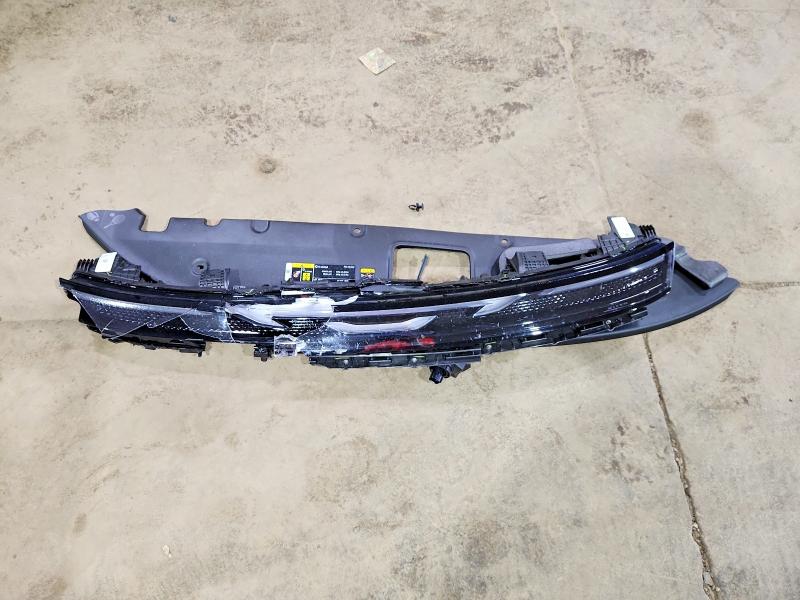 65148726 :رقم المزاد ، 2C4RC1BGXVR586881 vin ، 2027 Chrysler Pacifica مزاد بيع
