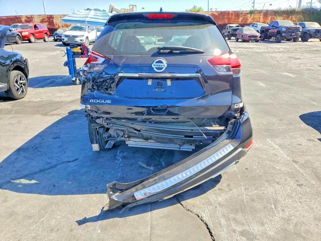 Продажа на аукционе авто 2019 Nissan Rogue, vin: 5N1AT2MT6KC844701, номер лота: 63715806