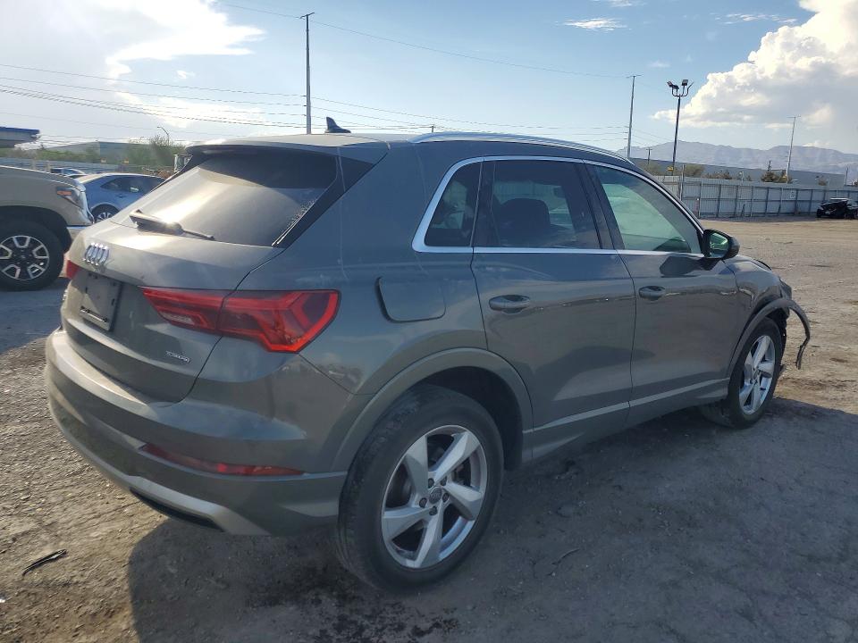 63746976 :رقم المزاد ، WA1AECF36K1077052 vin ، 2019 Audi Q3 مزاد بيع