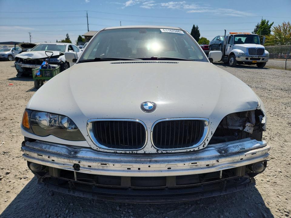 63182506 :رقم المزاد ، WBAEV33463KL85934 vin ، 2003 Bmw 325 مزاد بيع
