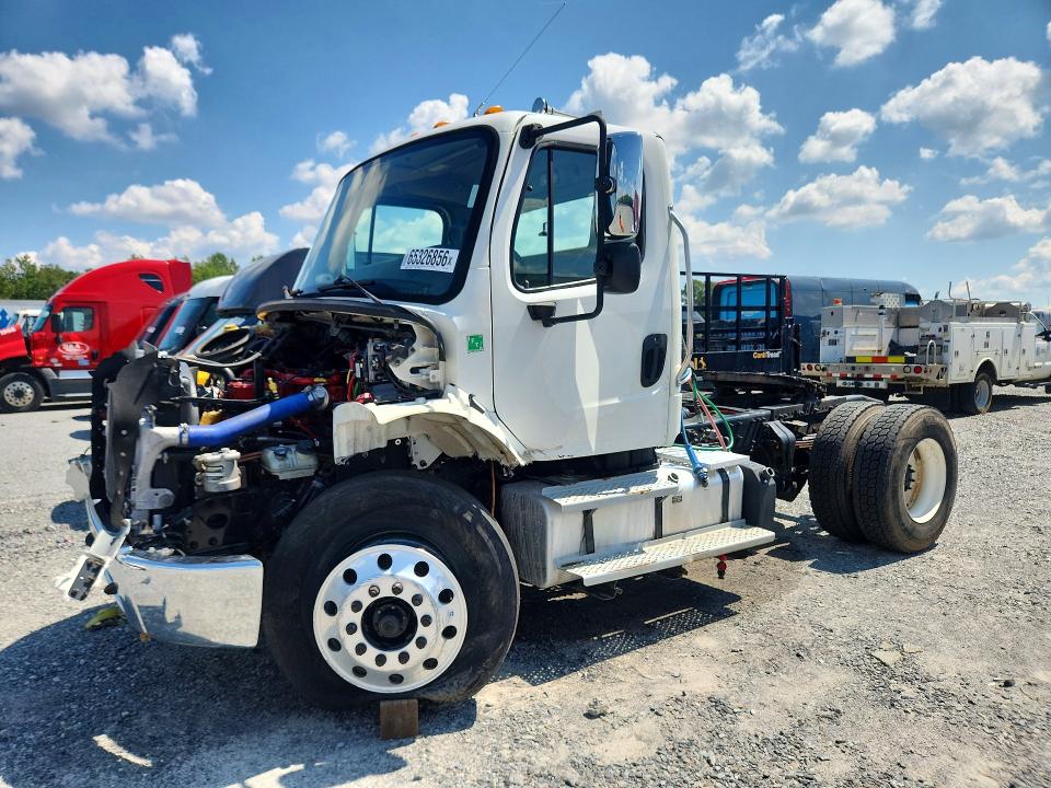 Продажа на аукционе авто 2020 Freightliner M2, vin: 1FUBCYFE6LHLJ3019, номер лота: 65326856